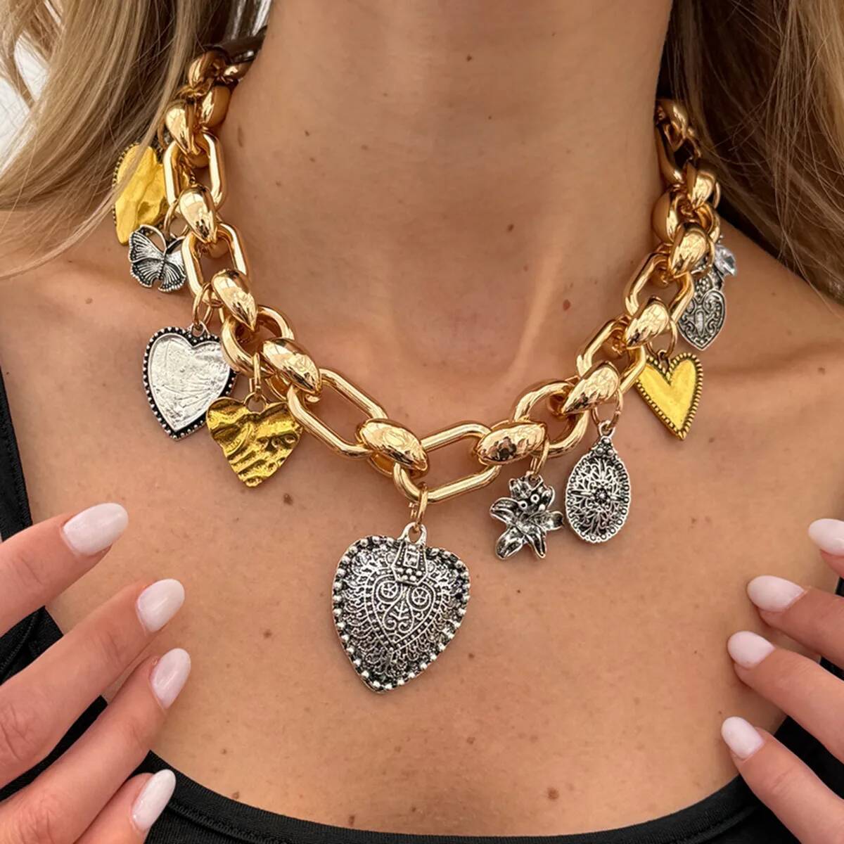 Z Vintage Fashion - IngeSight.Z ​Vintage Heart Flower Pendant Necklace