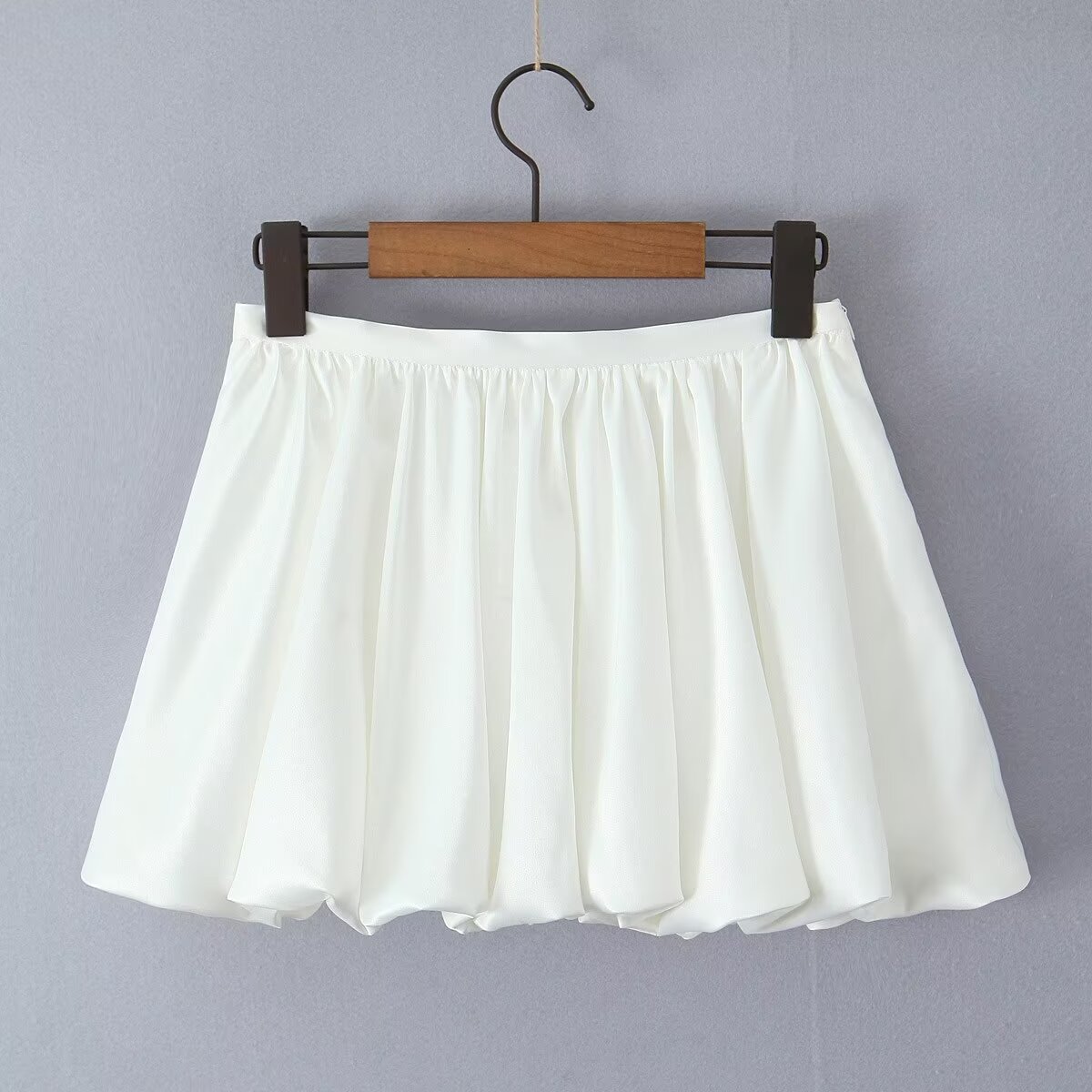 Maxdutti French Fashion Blogge - Vintage Fashion Bloggers review and price