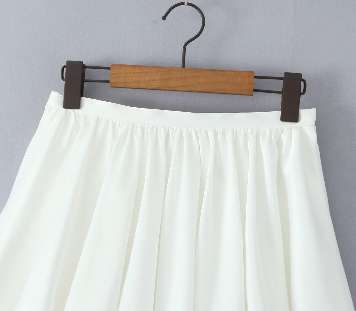 Maxdutti French Fashion Blogge - Vintage Fashion Bloggers review and price