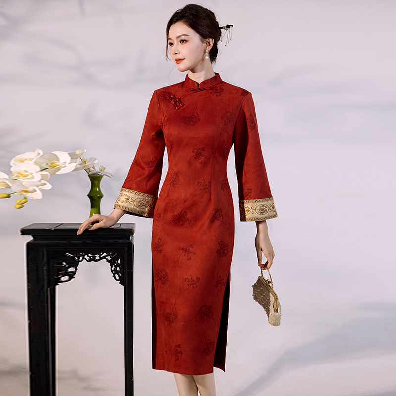 Luxury Suede Velvet Qipao - Mo - Vintage Fashion Gen Z review and price