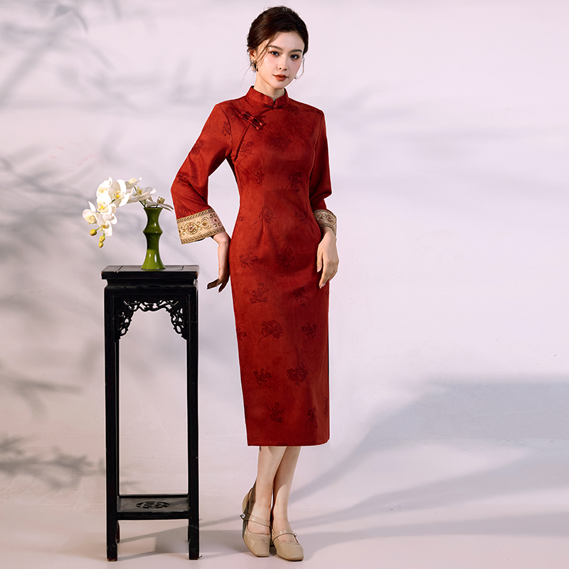 Luxury Suede Velvet Qipao - Mo - Vintage Fashion Gen Z review and price
