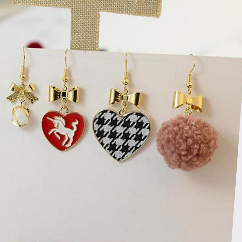 Vintage Antique Gold Bow Charm - Vintage Fashion Nz review and price